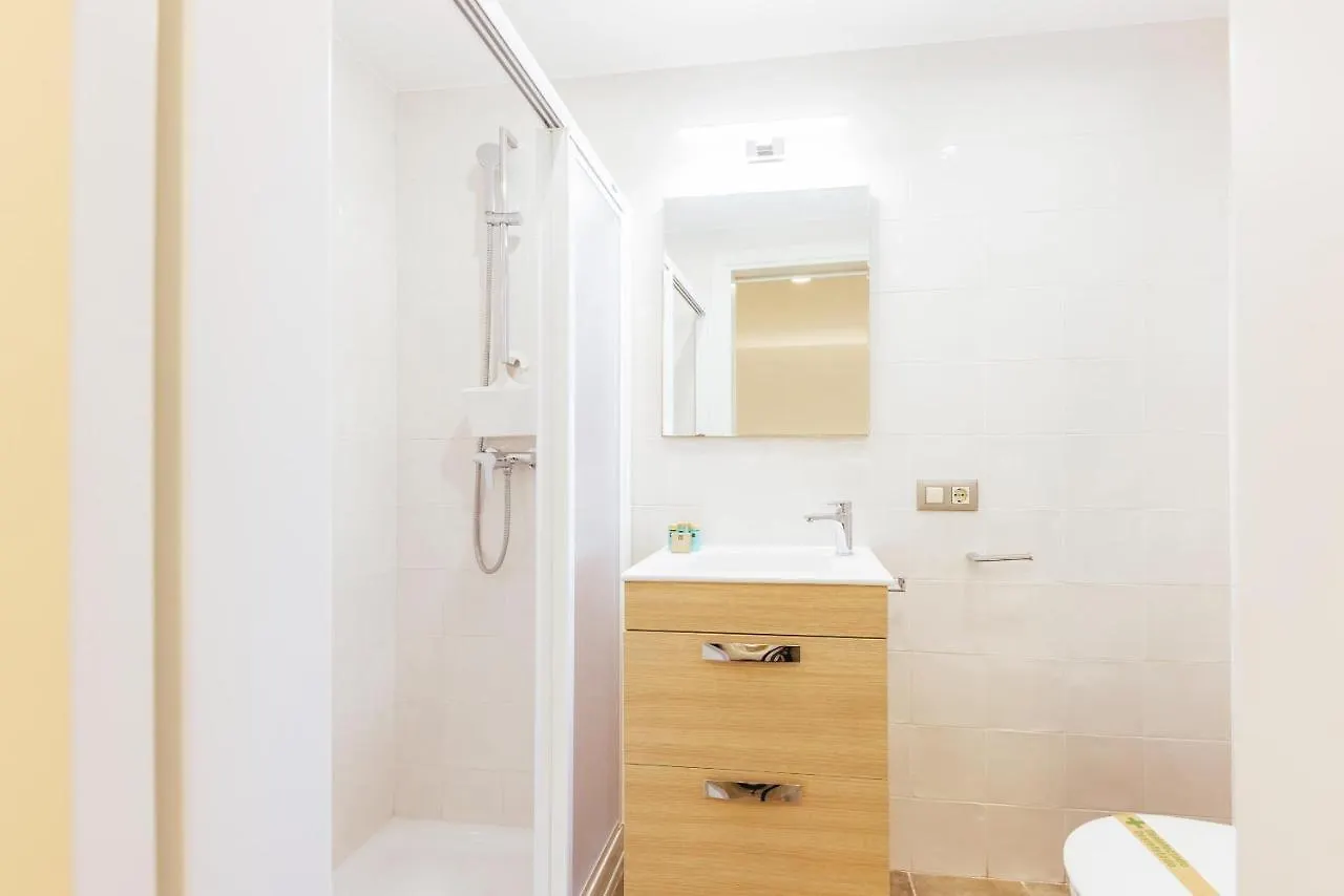 Bravissimo Mercadal 3, One-Bedroom Plus Sofa Bed 赫罗纳 0*,  西班牙